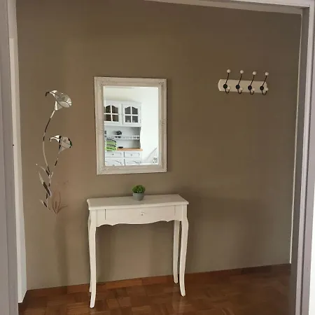 Piso Tranquilo Con Vistas Y Aparcamiento Gratuito アパート *