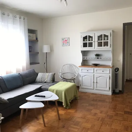 Piso Tranquilo Con Vistas Y Aparcamiento Gratuito *